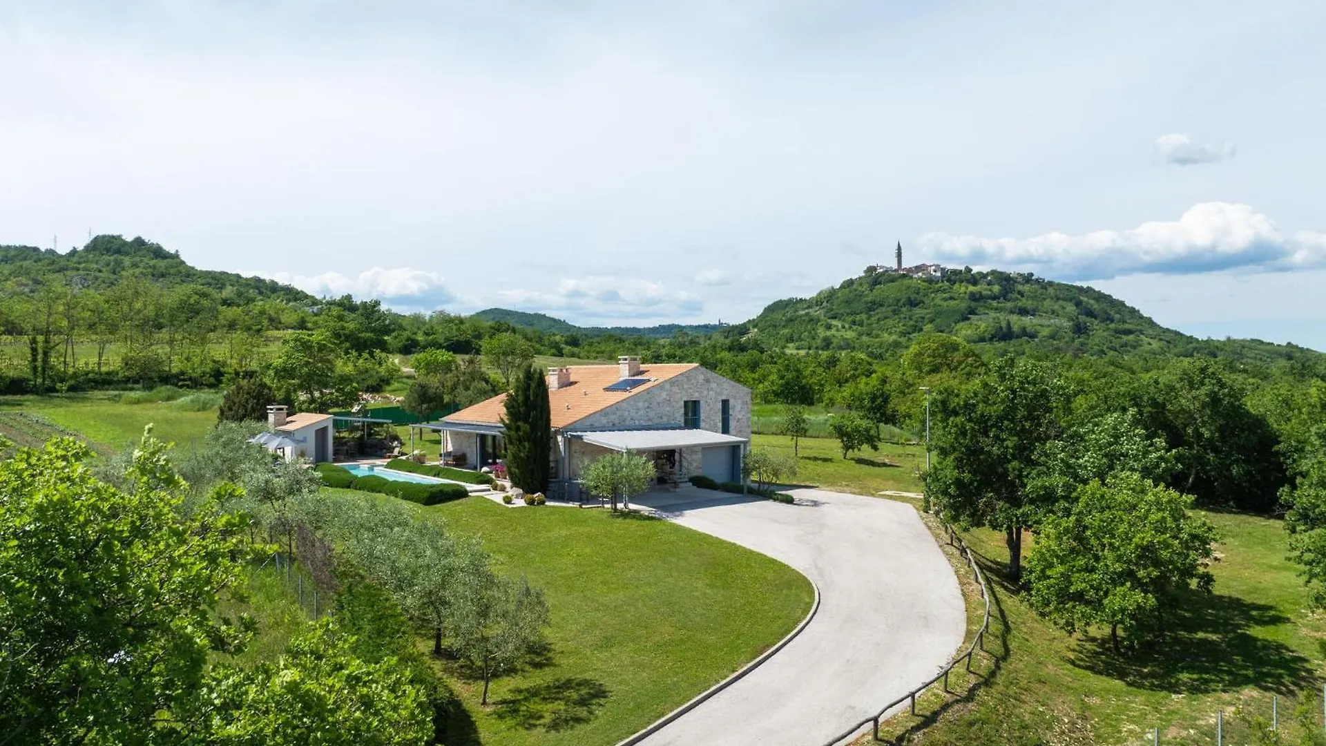 Villa Poimon Pićan Vakantiehuis